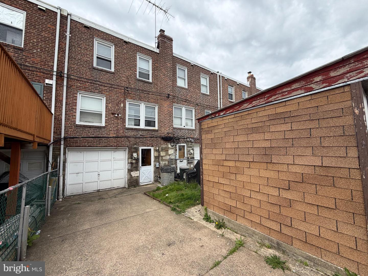 3221 Princeton Ave Property Photo 17