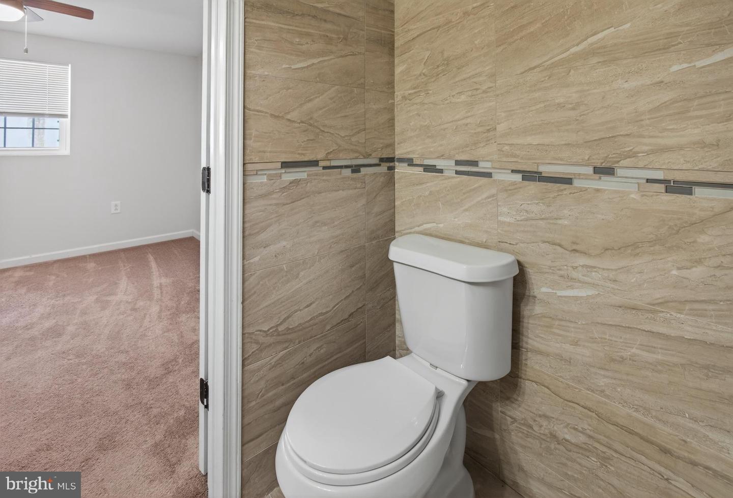 2211 E Harold St Property Photo 11