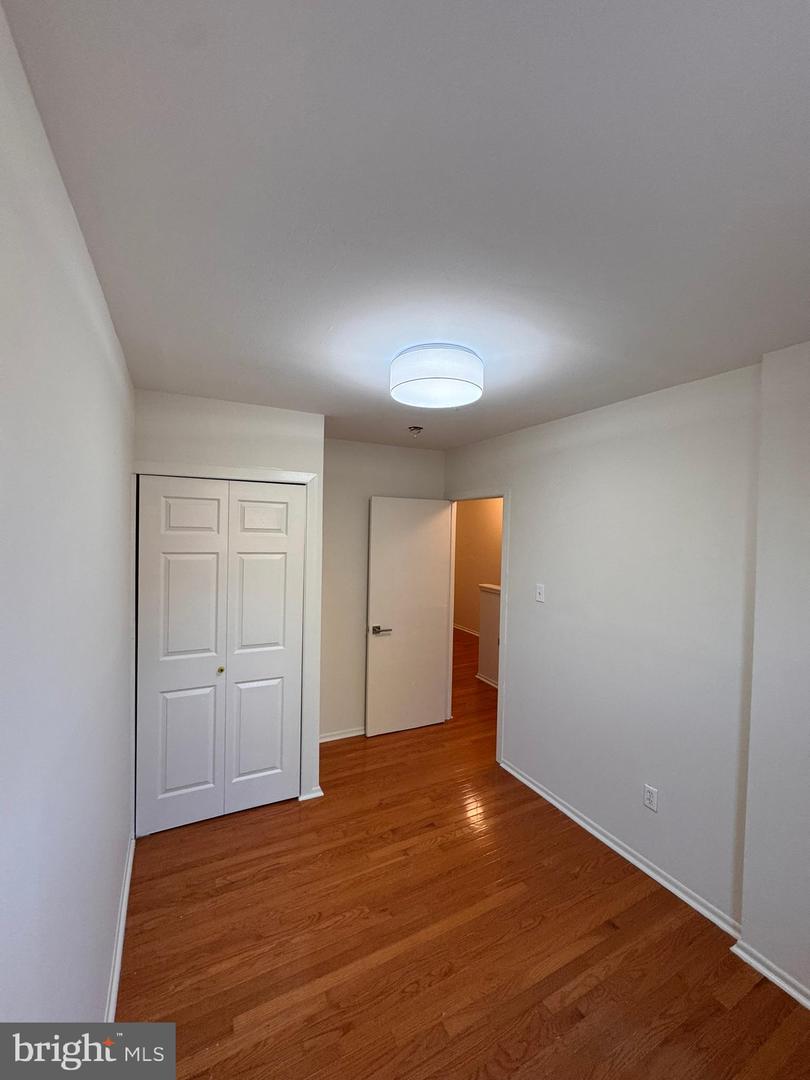 2340 Christian St Property Photo 6