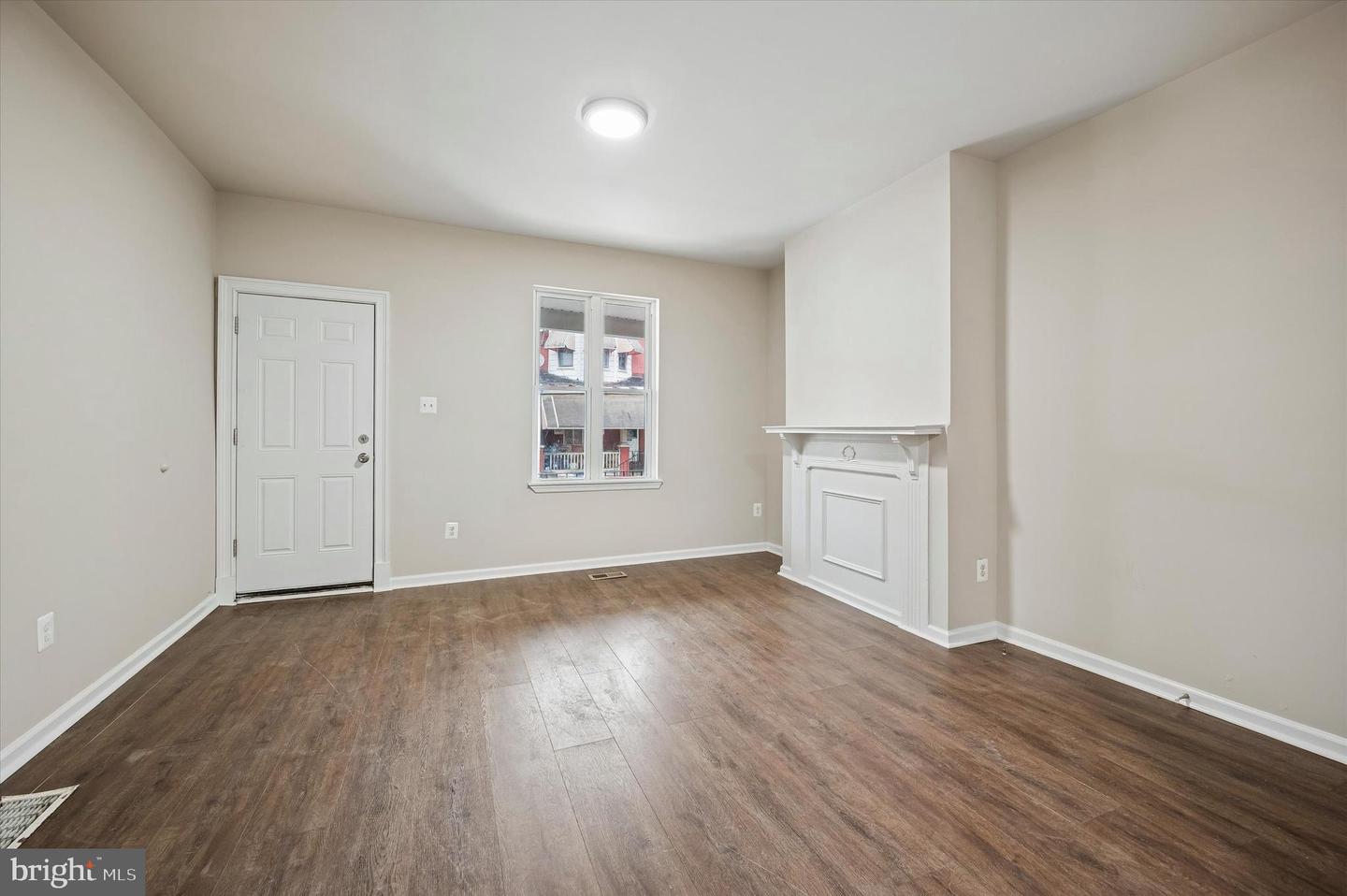 5622 Walton Ave Property Photo 9