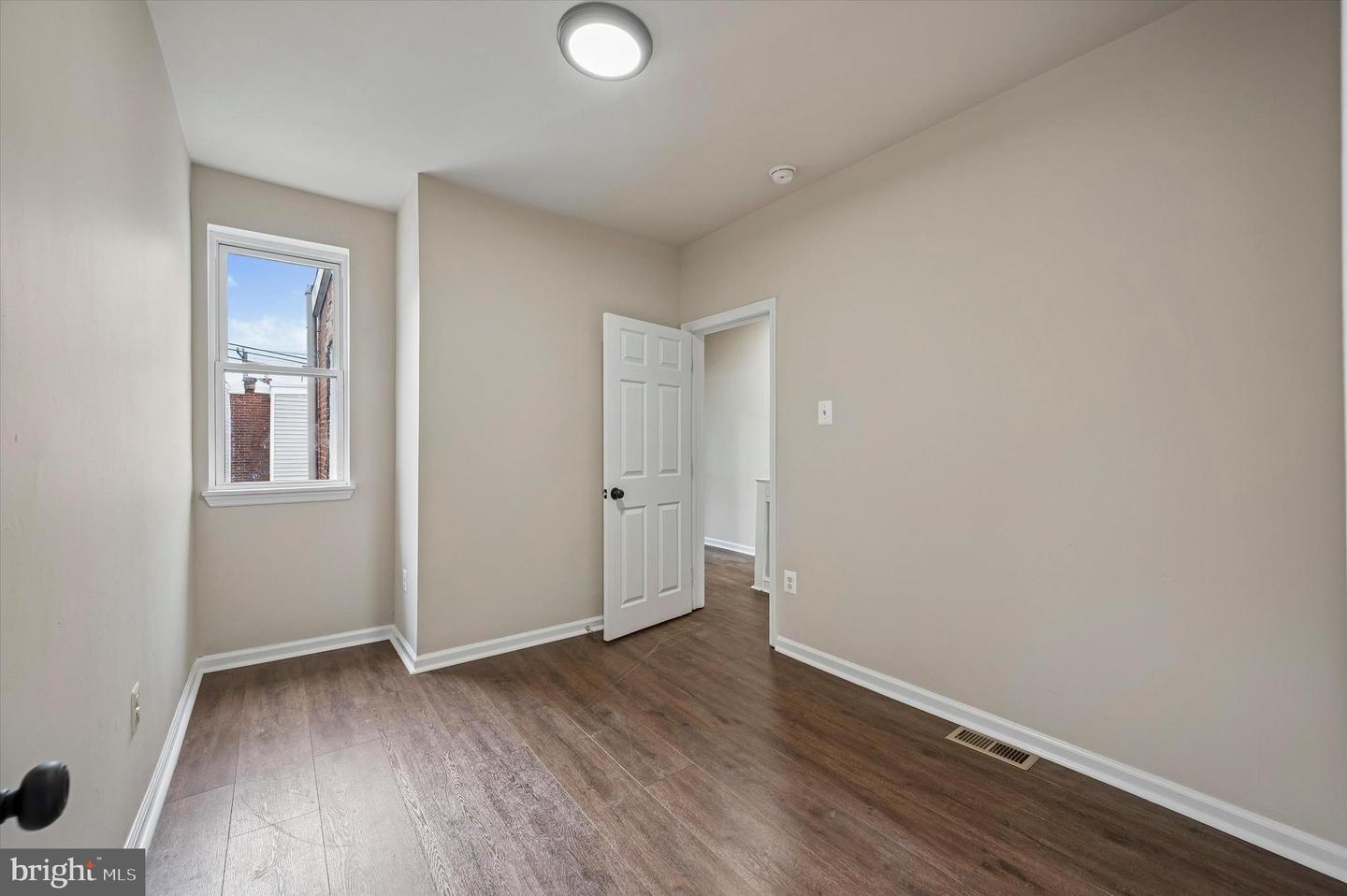 5622 Walton Ave Property Photo 16