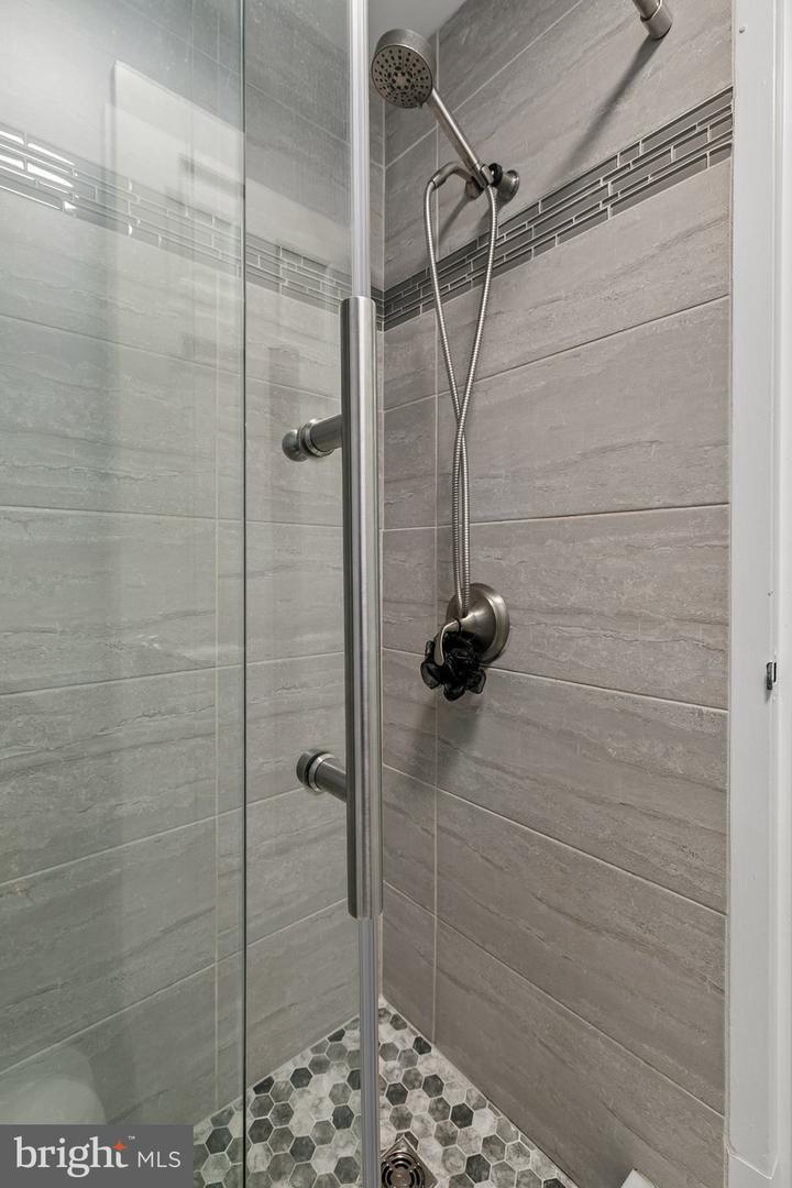 130 Spruce St #23b Property Photo 15