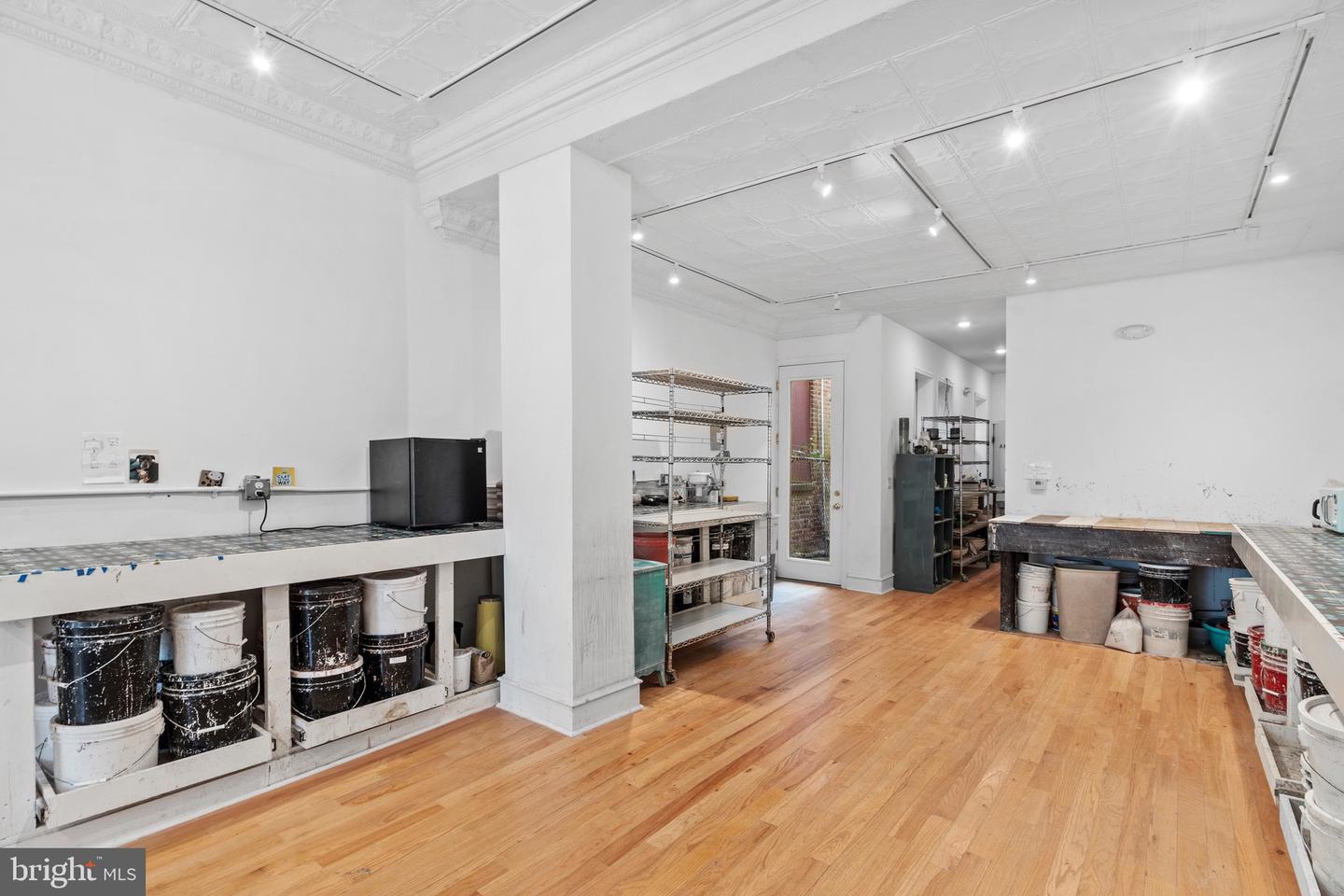 7111 Emlen St Property Photo 5
