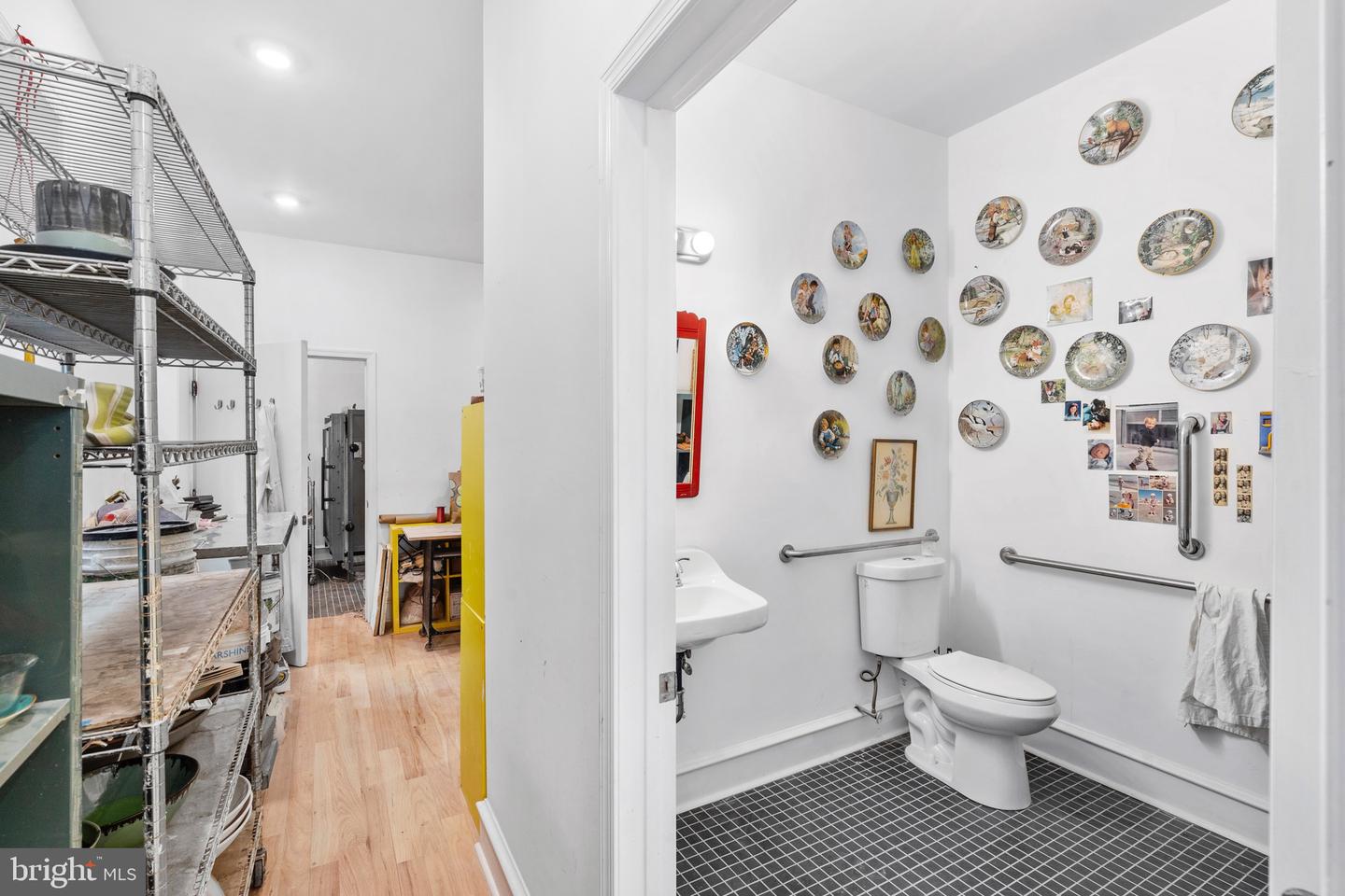 7111 Emlen St Property Photo 12