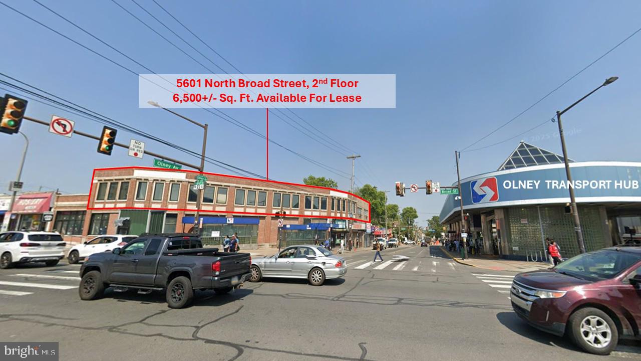 5601 N Broad St Property Photo 2