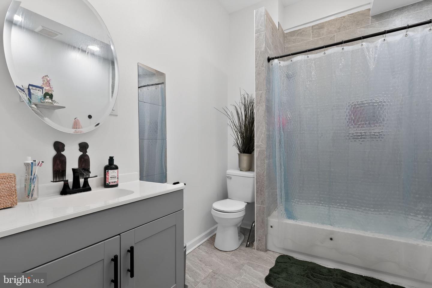 5637 Belmar Ter Property Photo 10