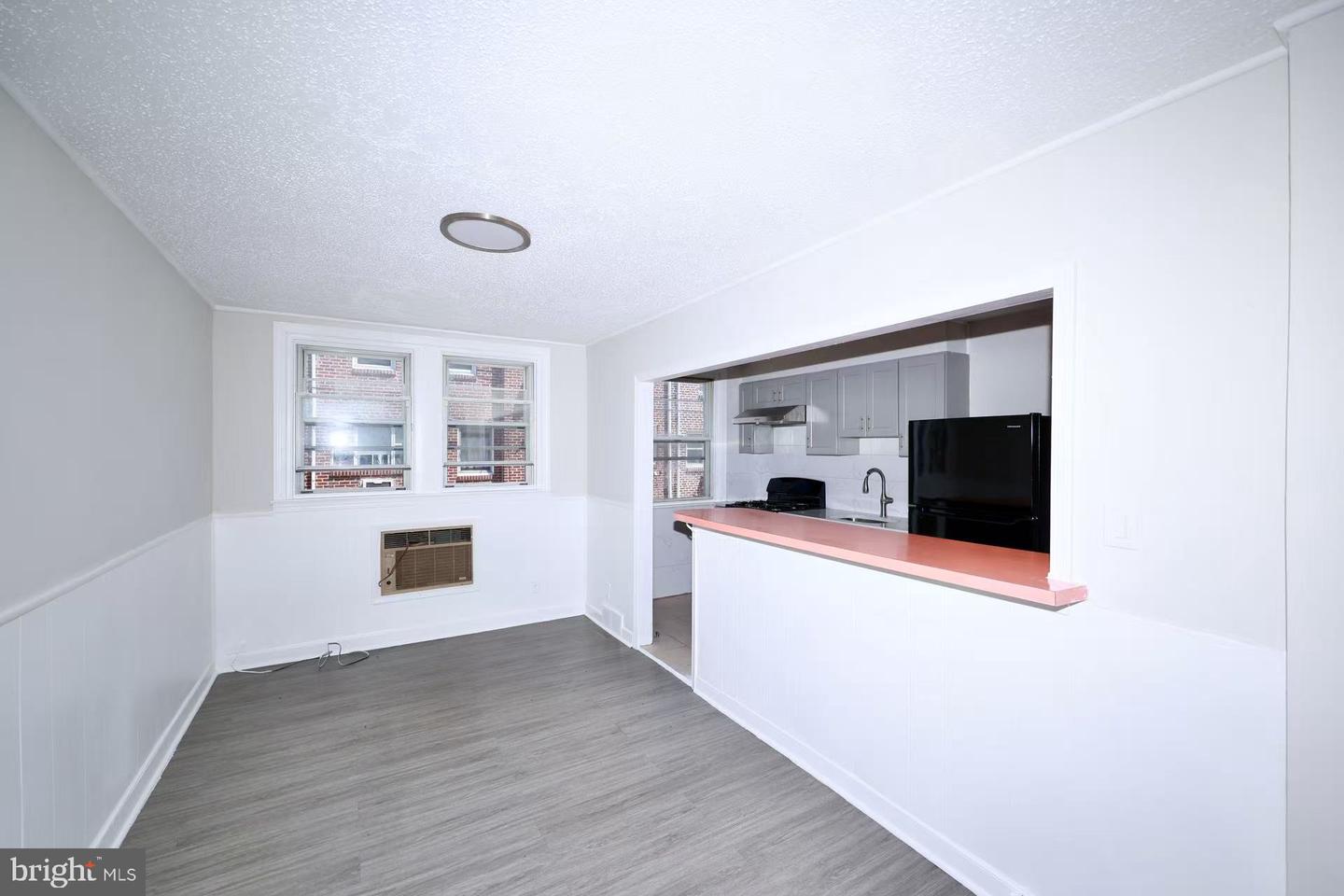 4325 Loring St Property Photo 5