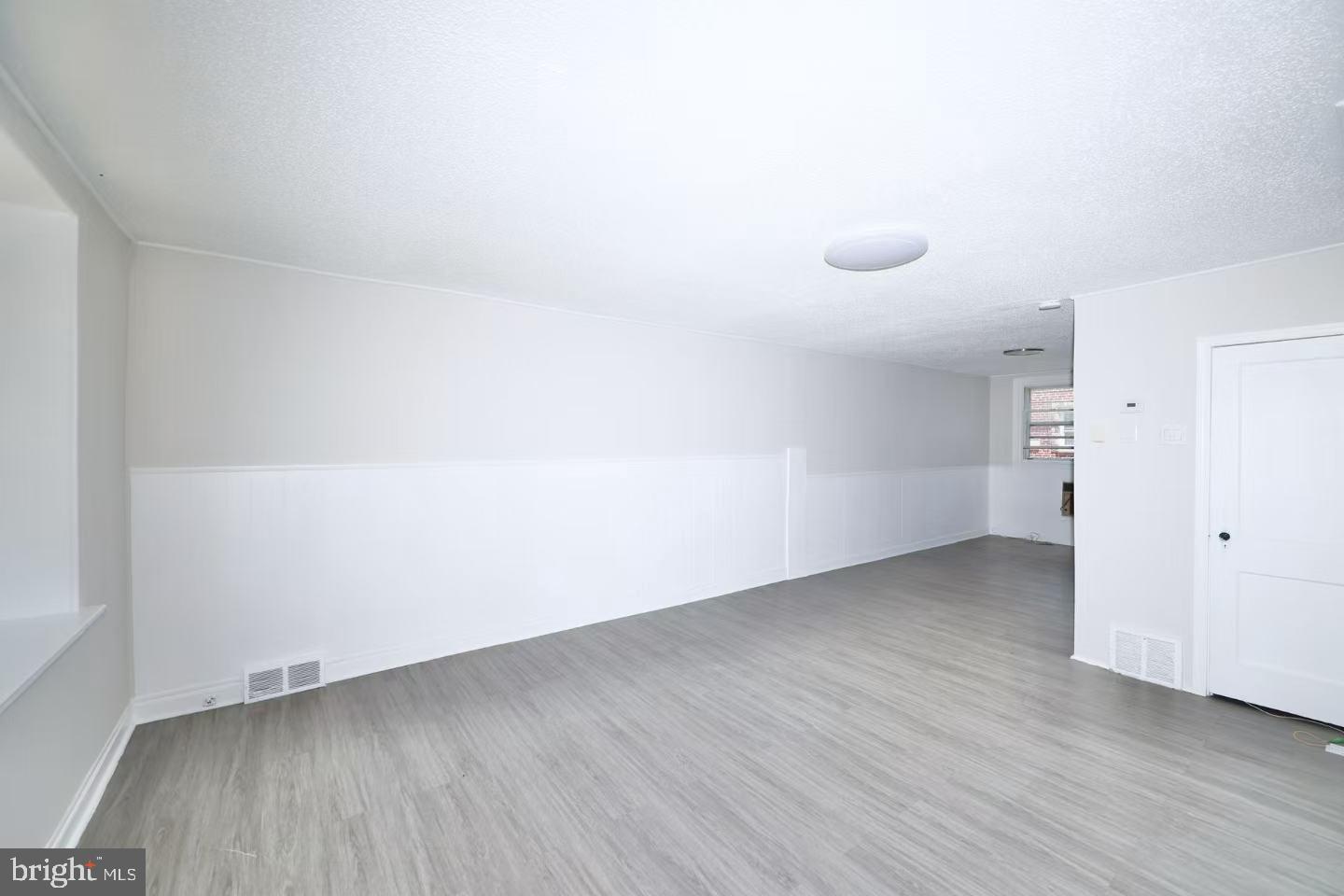 4325 Loring St Property Photo 8