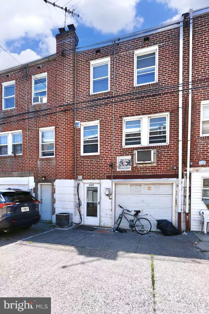 4325 Loring St Property Photo 23