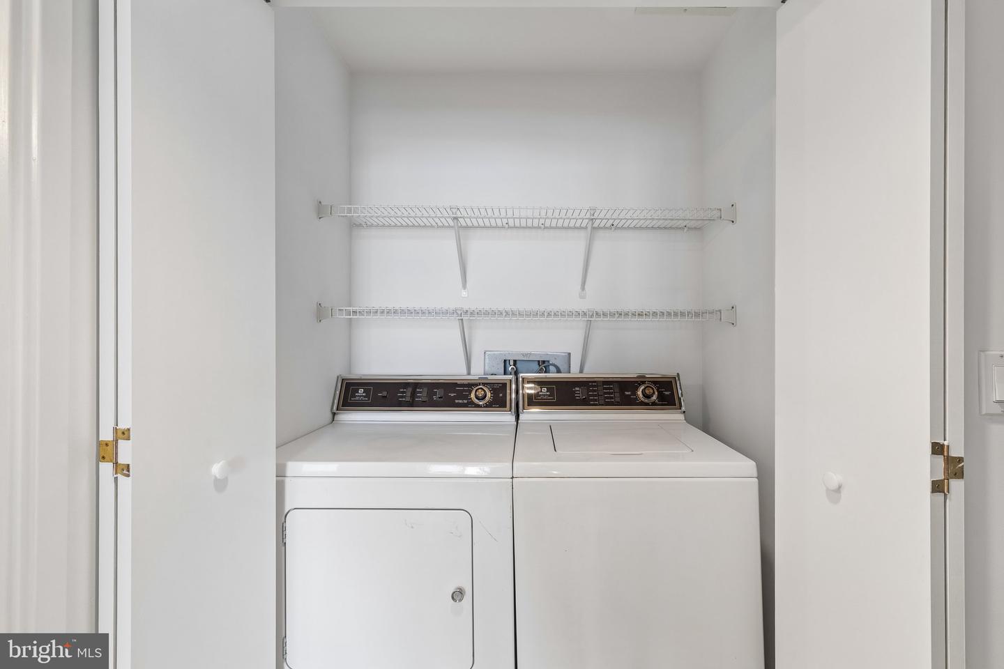 202-10 W Rittenhouse Sq #3302 Property Photo 19