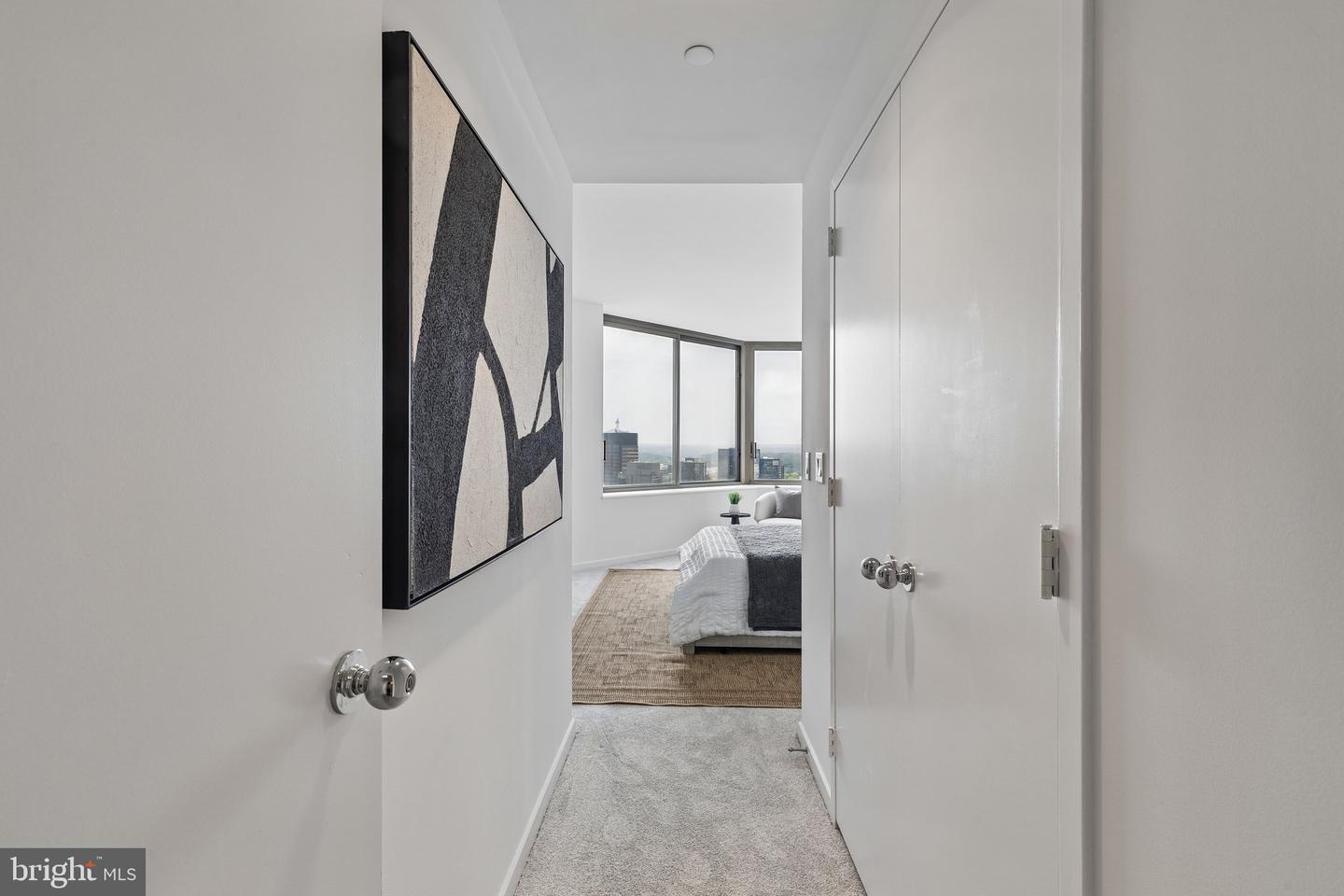 202-10 W Rittenhouse Sq #3302 Property Photo 22