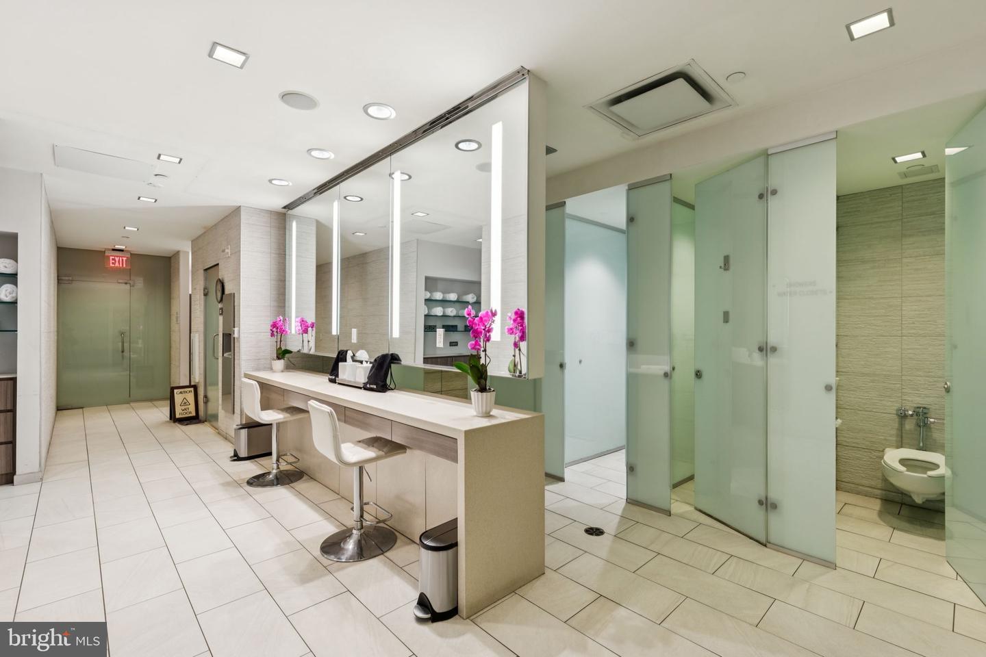 202-10 W Rittenhouse Sq #3302 Property Photo 34