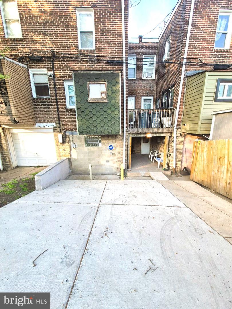 4814 Knox St Property Photo 25