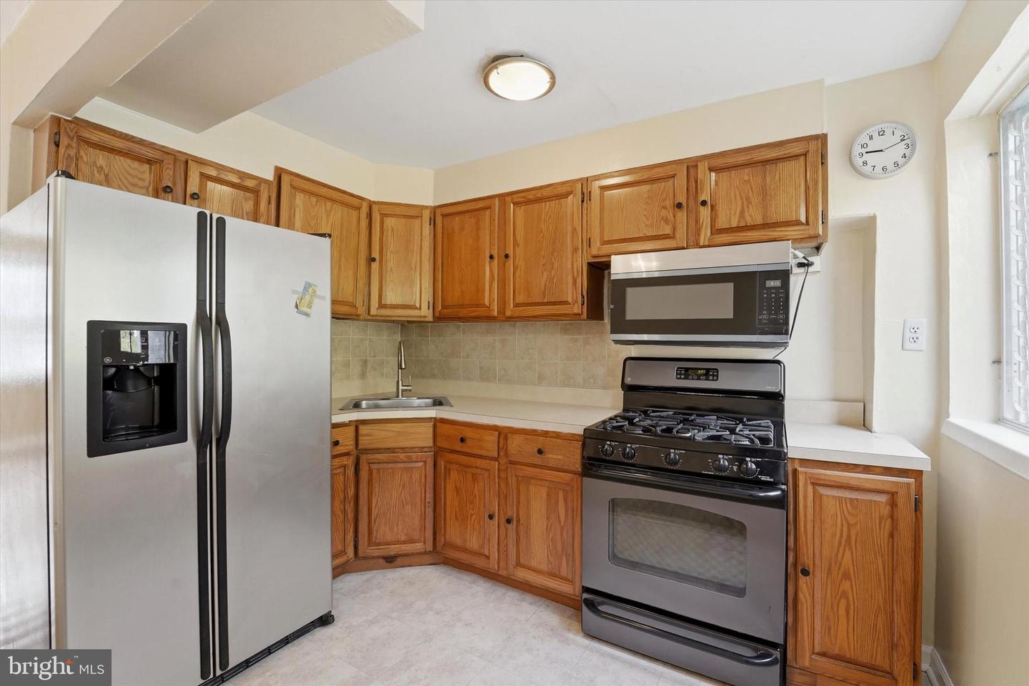 351 W Salaignac St Property Photo 10