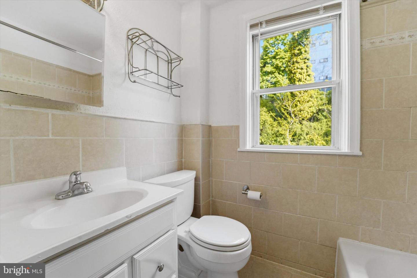351 W Salaignac St Property Photo 12