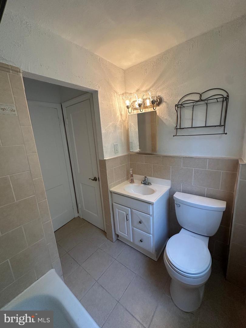 351 W Salaignac St Property Photo 13
