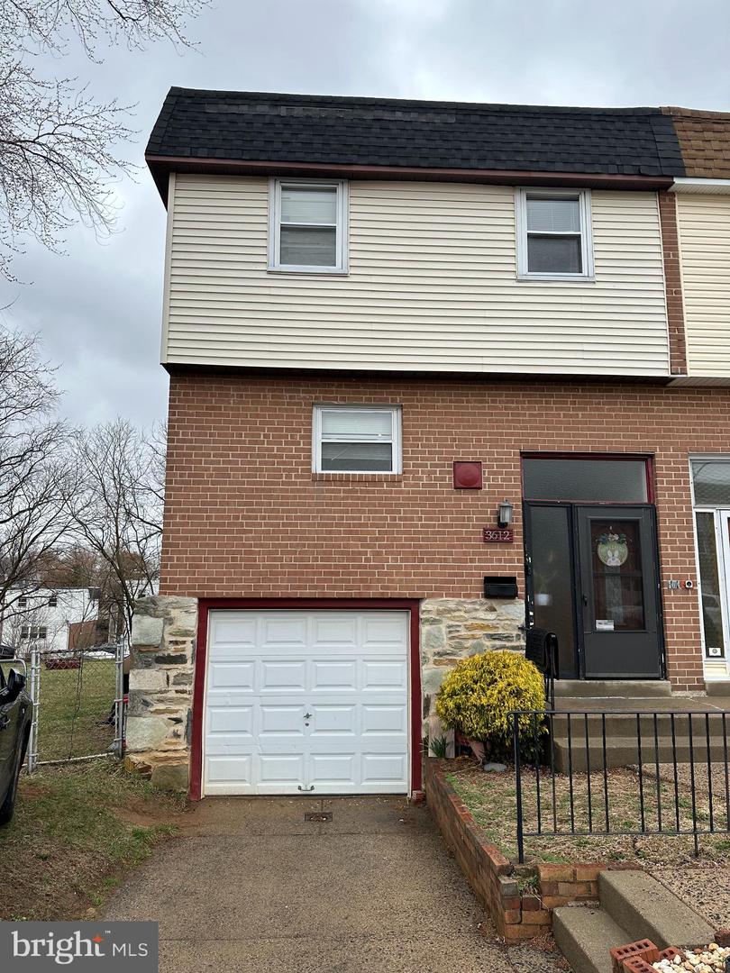 3612 Sussex Ln Property Photo 1