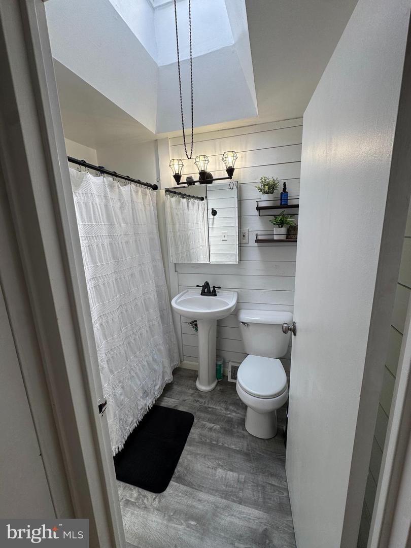 3612 Sussex Ln Property Photo 6