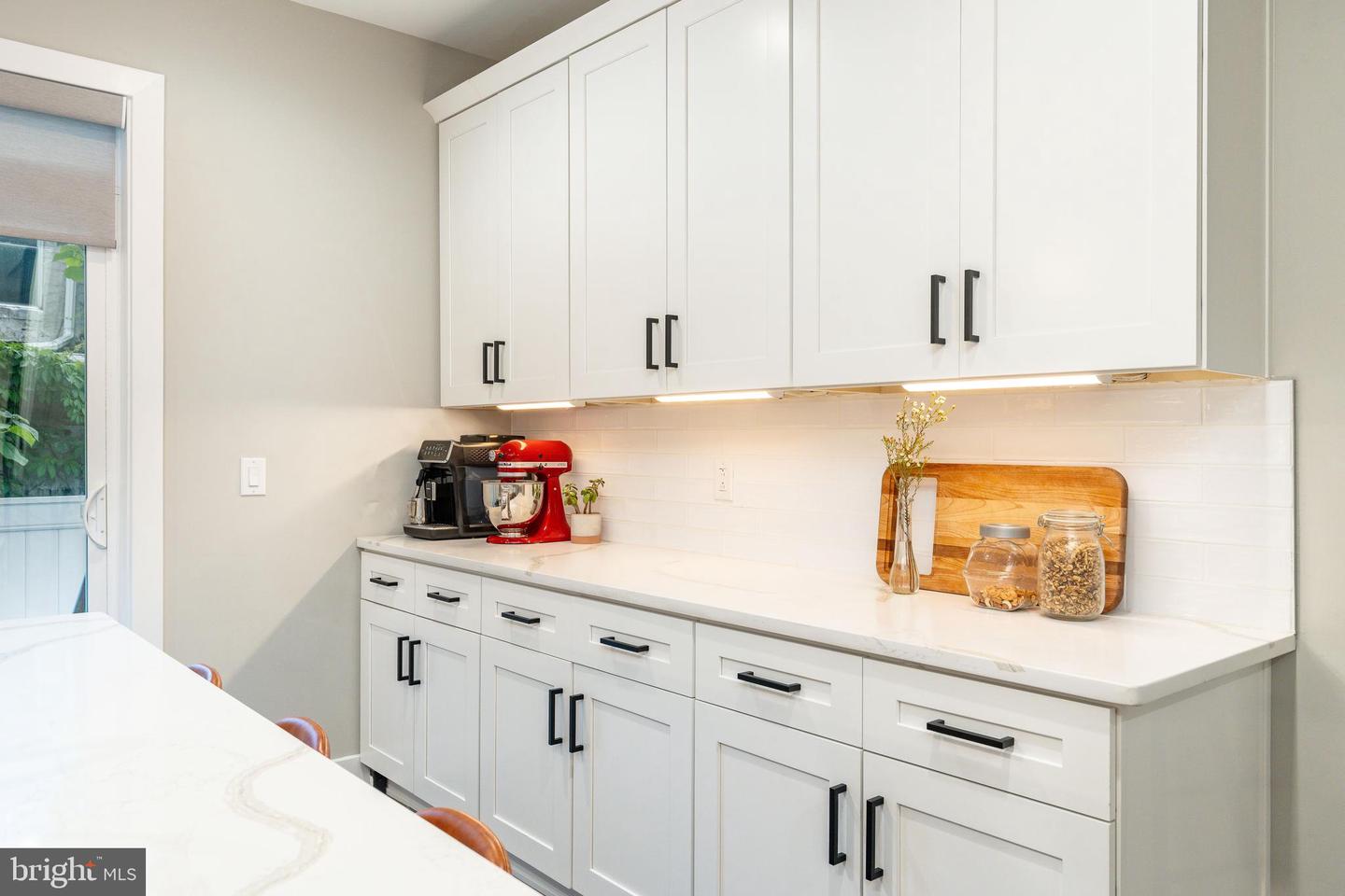 2224 N Hope St Property Photo 11