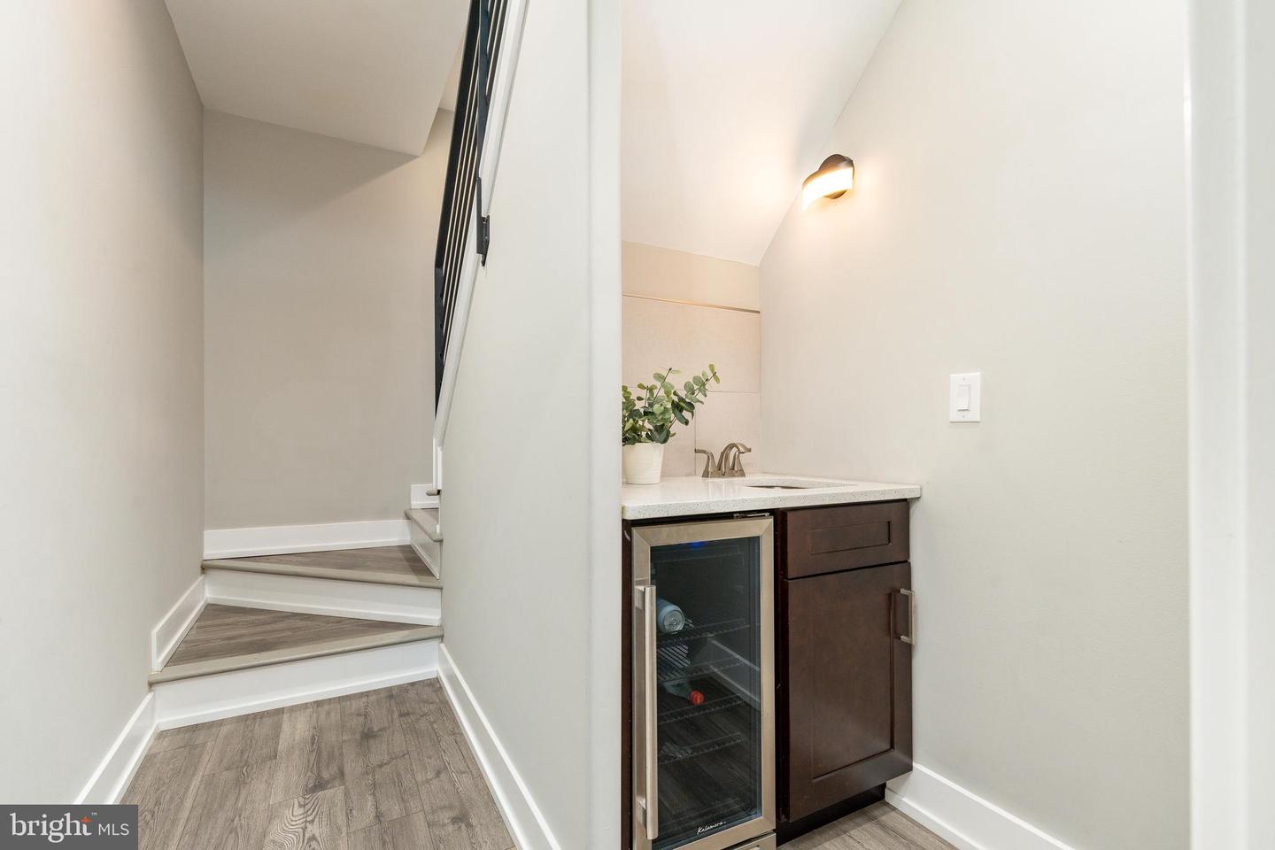 2224 N Hope St Property Photo 35