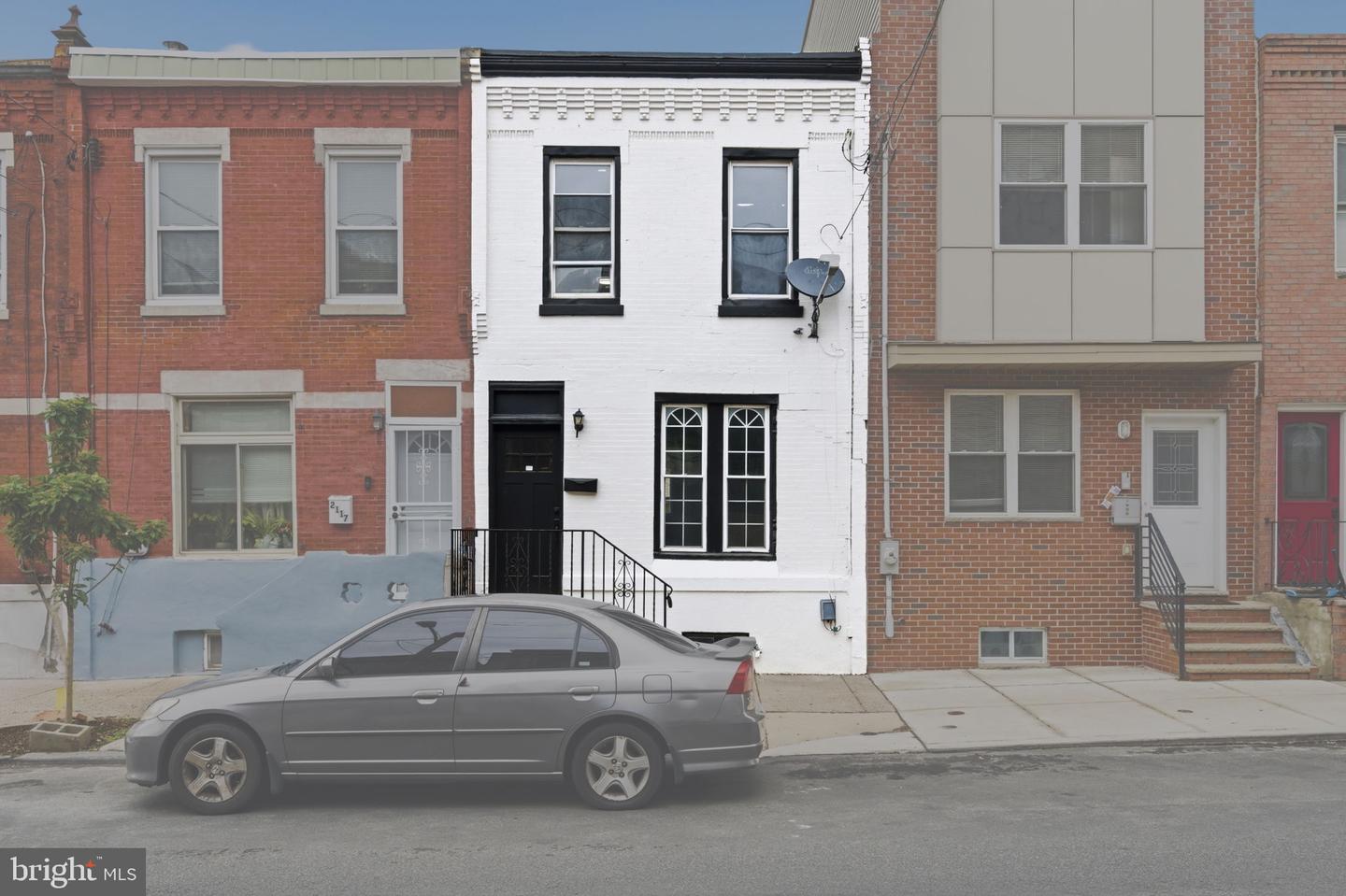2115 Reed St Property Photo 2