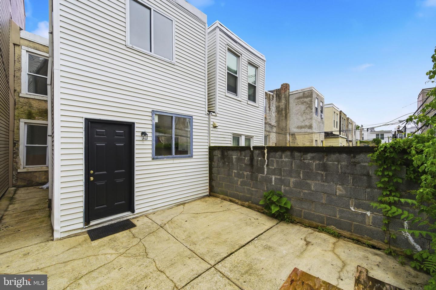 2115 Reed St Property Photo 25