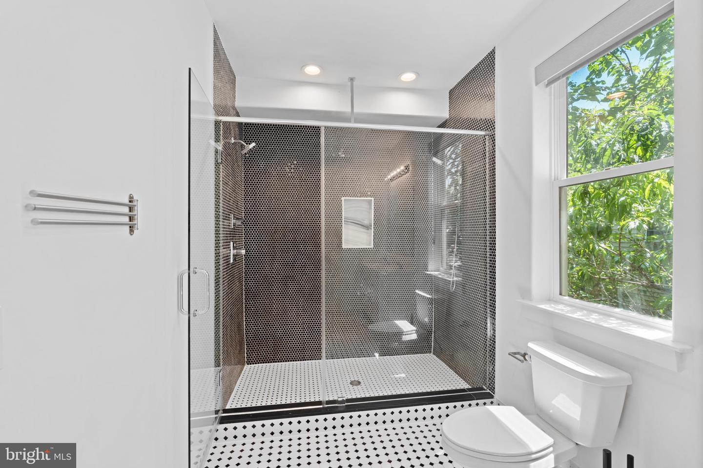 3024 Titan St Property Photo 10