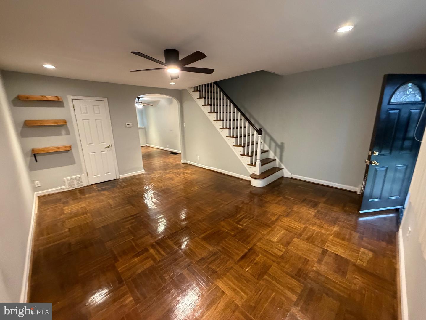7625 THOURON AVE Property Photo 1