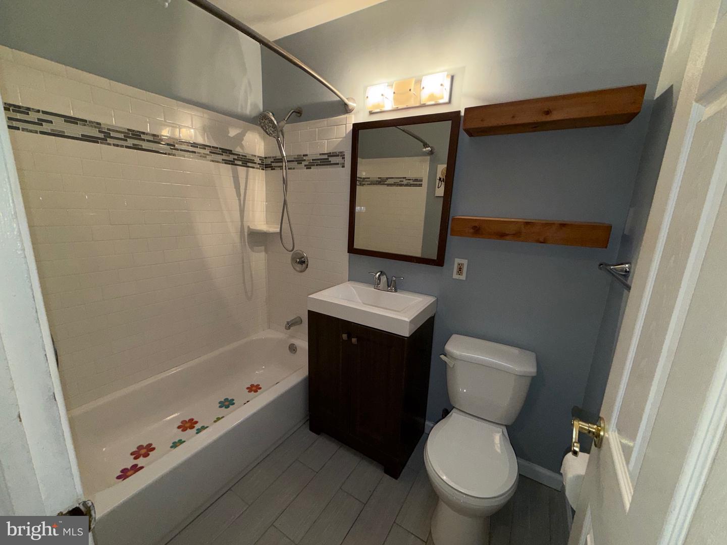 7625 Thouron Ave Property Photo 18