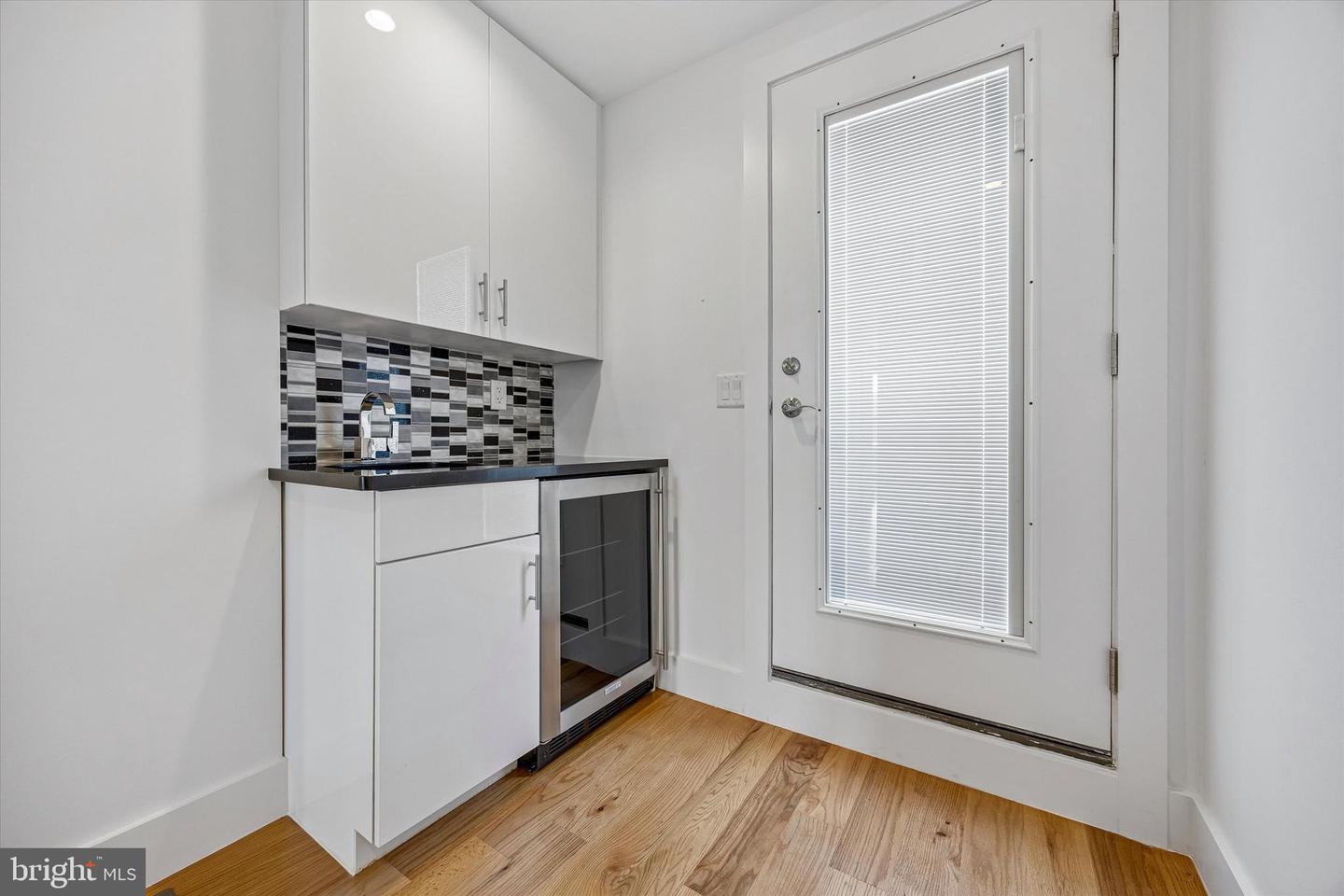 405 Greenwich St Property Photo 13