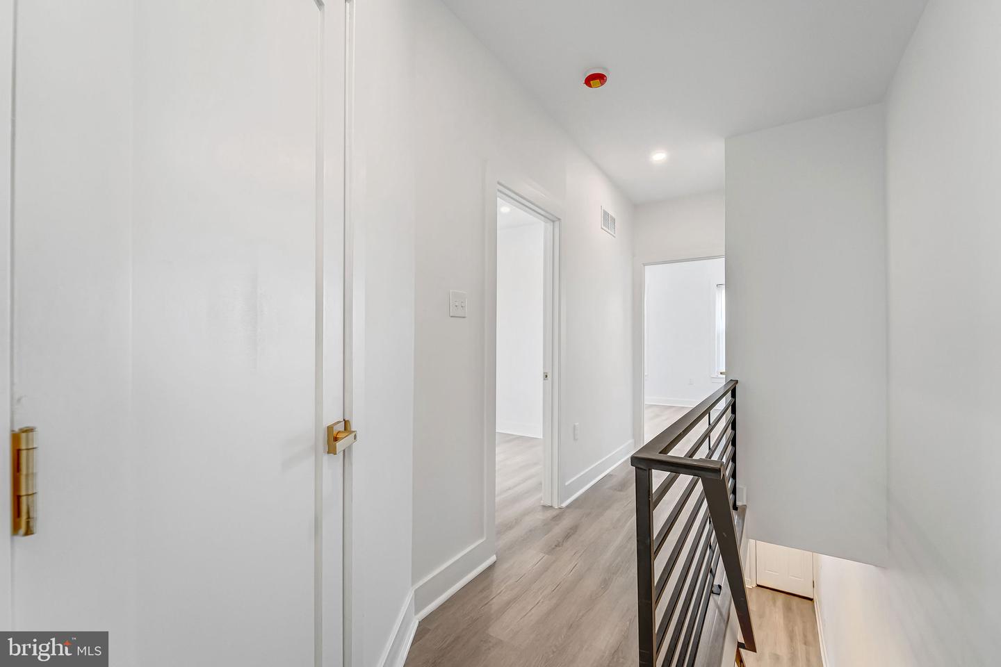 5540 W Oxford St Property Photo 15