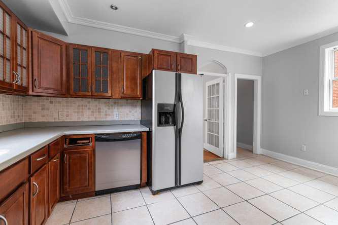 2210 Bryn Mawr Ave Property Photo 12