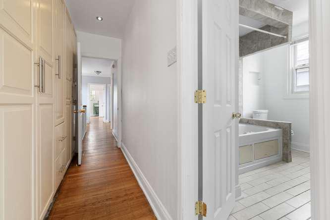 2210 Bryn Mawr Ave Property Photo 17