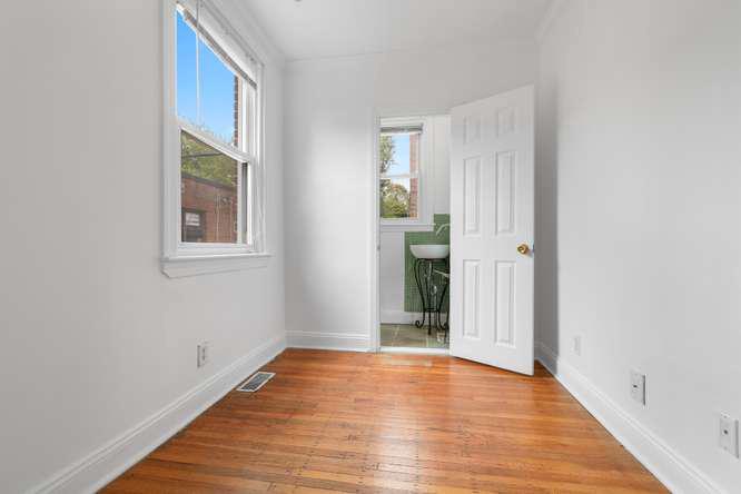 2210 Bryn Mawr Ave Property Photo 22