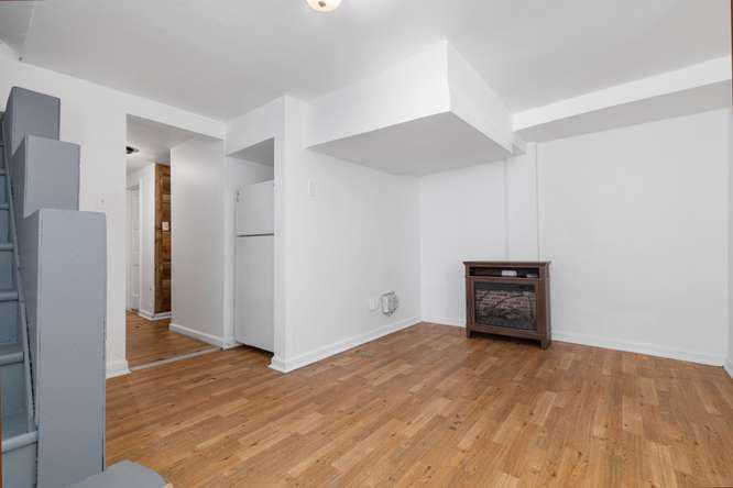 2210 Bryn Mawr Ave Property Photo 28
