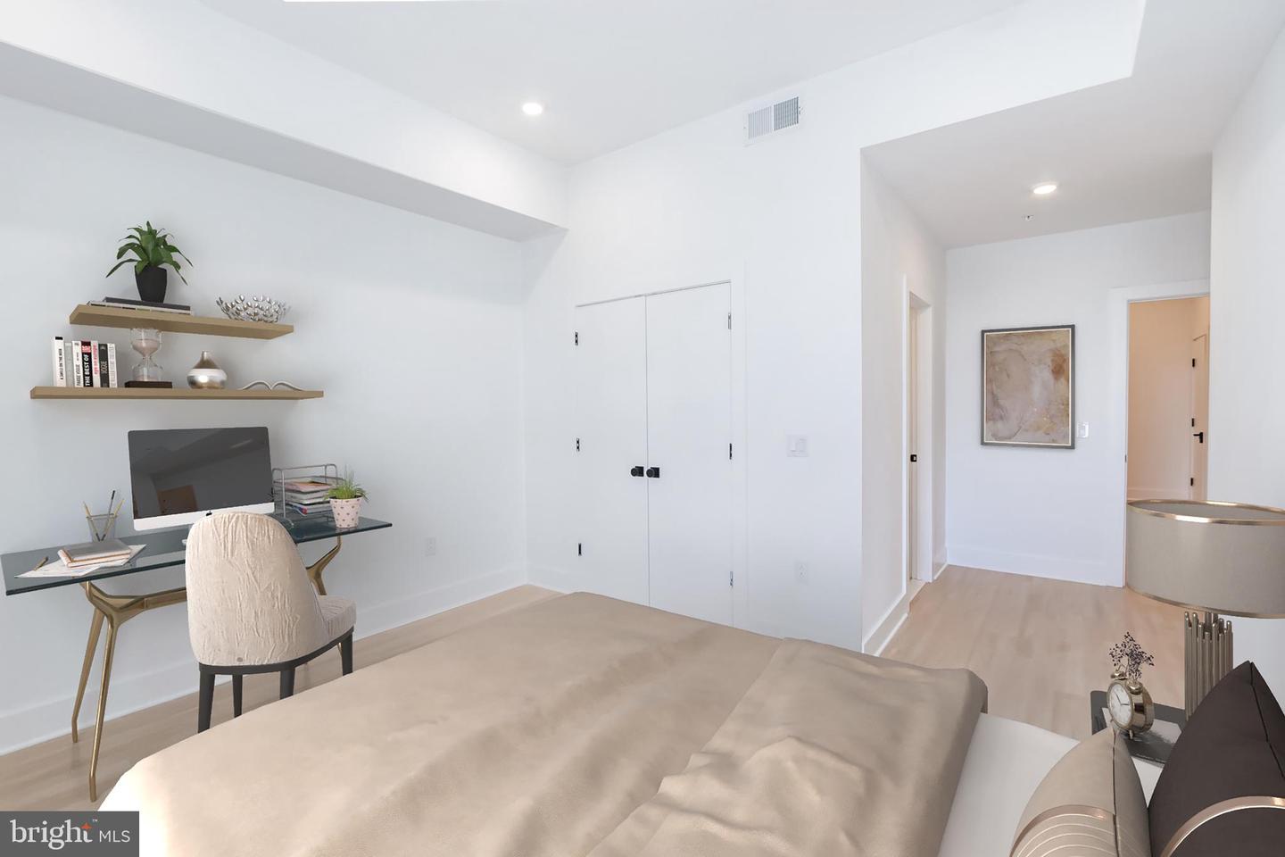 4408 Lancaster Ave #unit 301 Property Photo 3