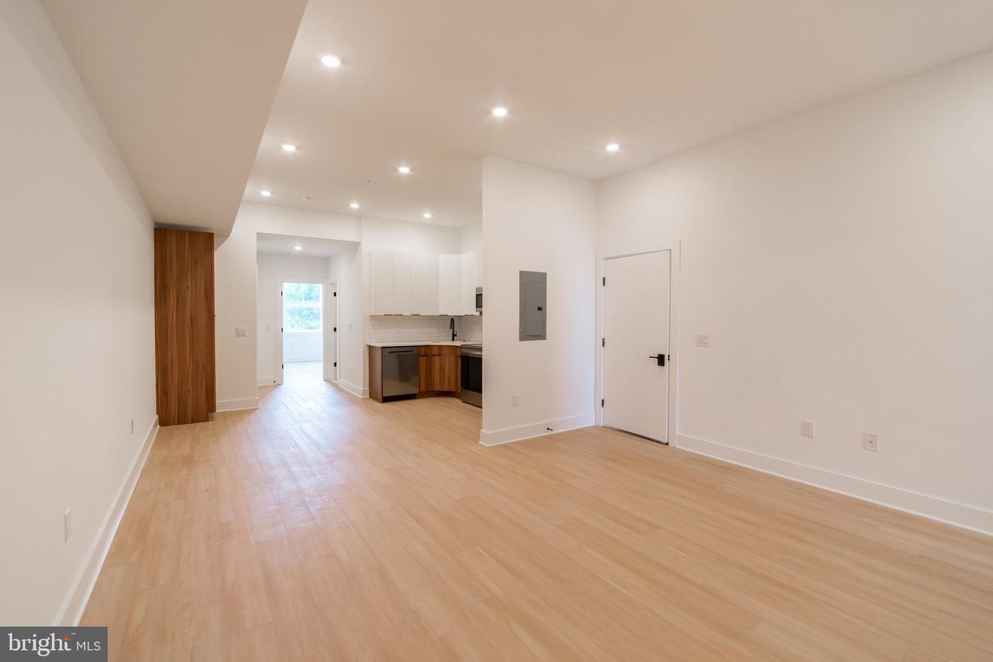 4408 Lancaster Ave #unit 301 Property Photo 9