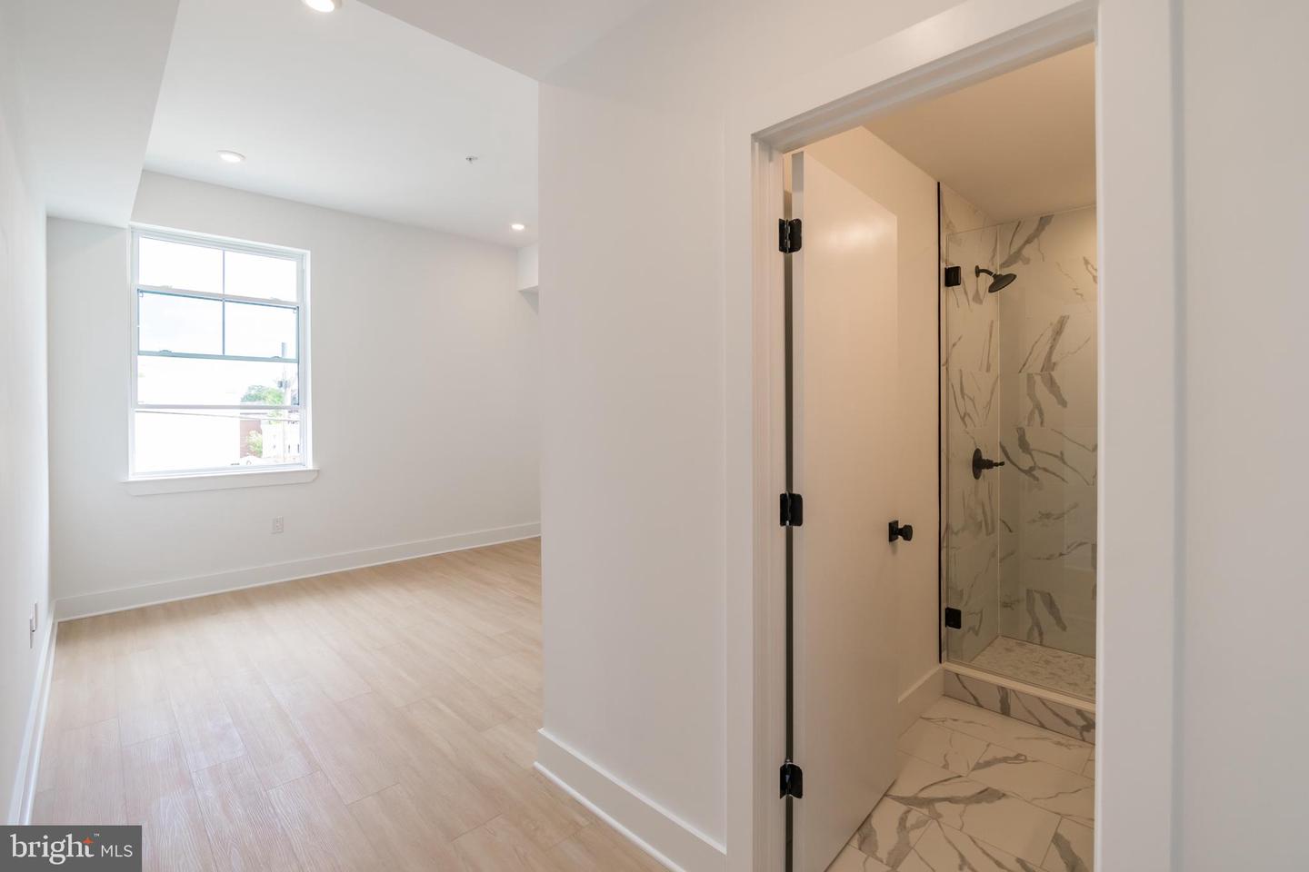 4408 Lancaster Ave #unit 301 Property Photo 16
