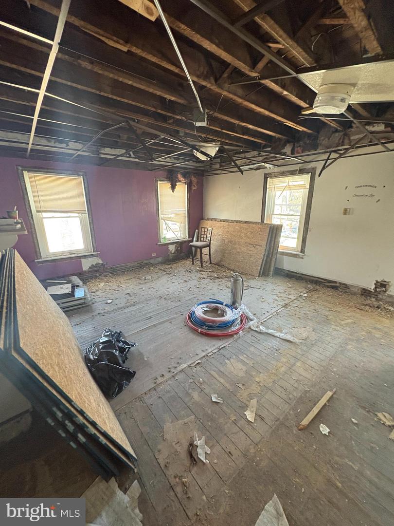 6200 Dickens Ave Property Photo 7