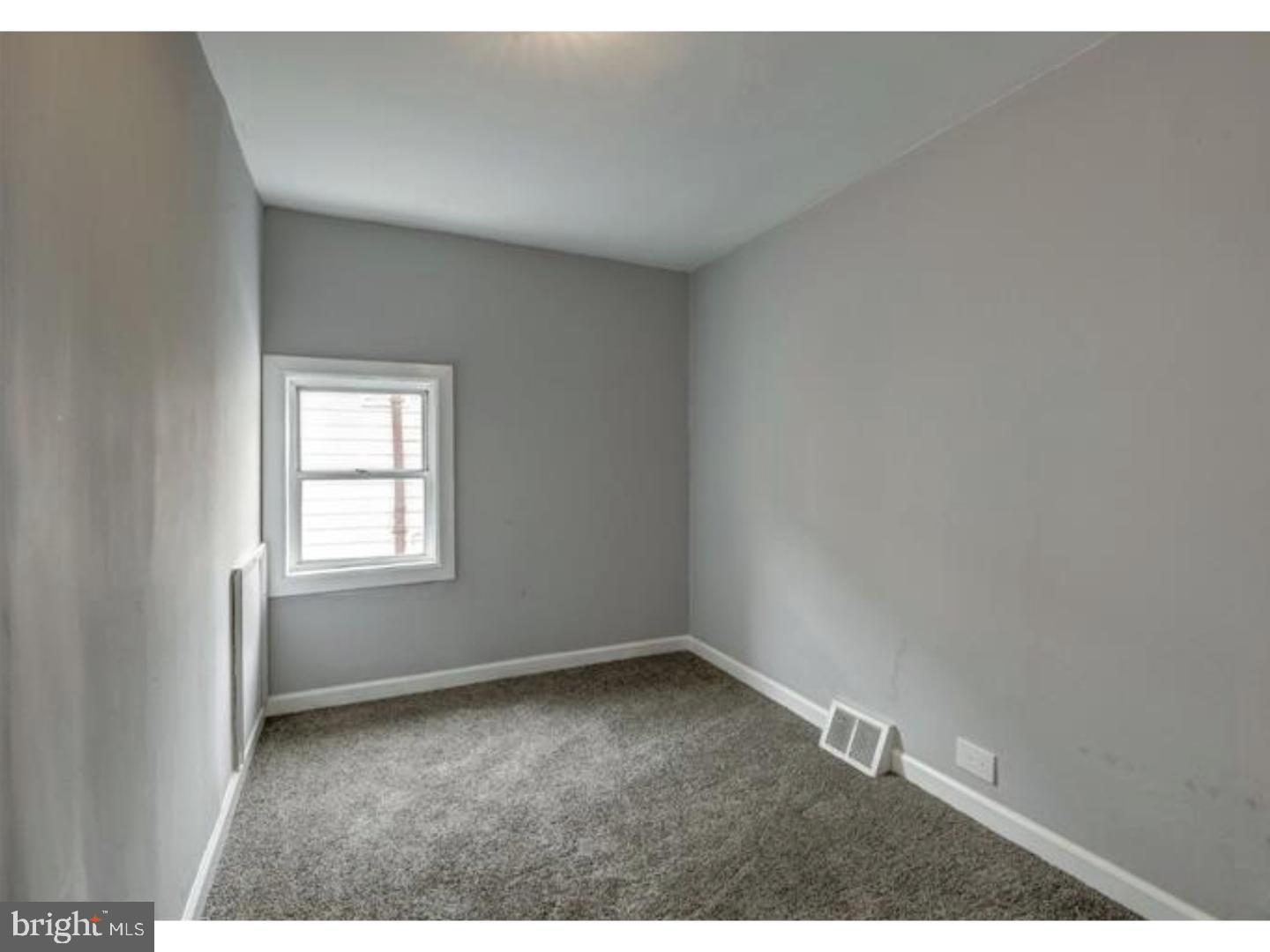 2666 Webb St Property Photo 17