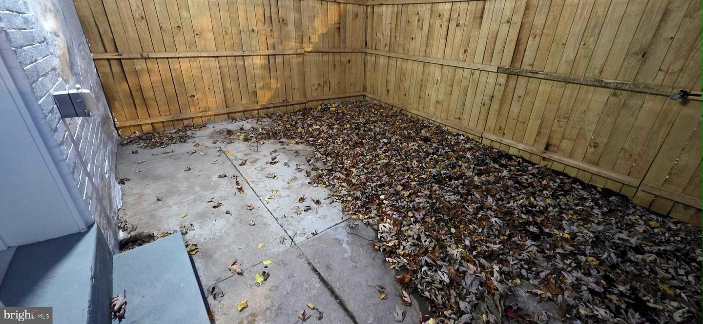 2233 N 16th St Property Photo 13
