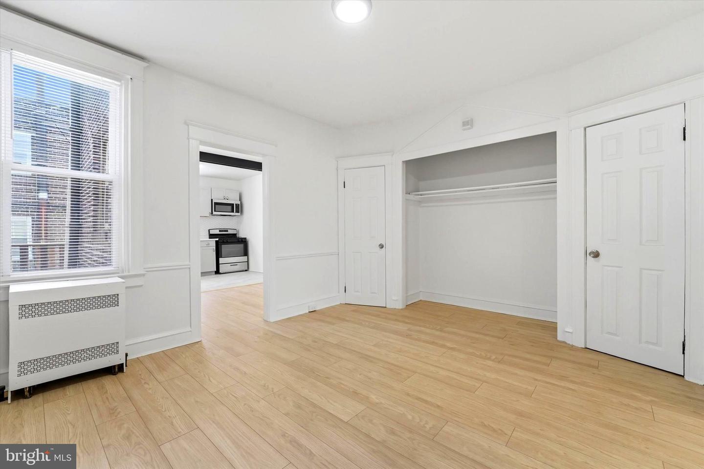 5212 Euclid St Property Photo 6