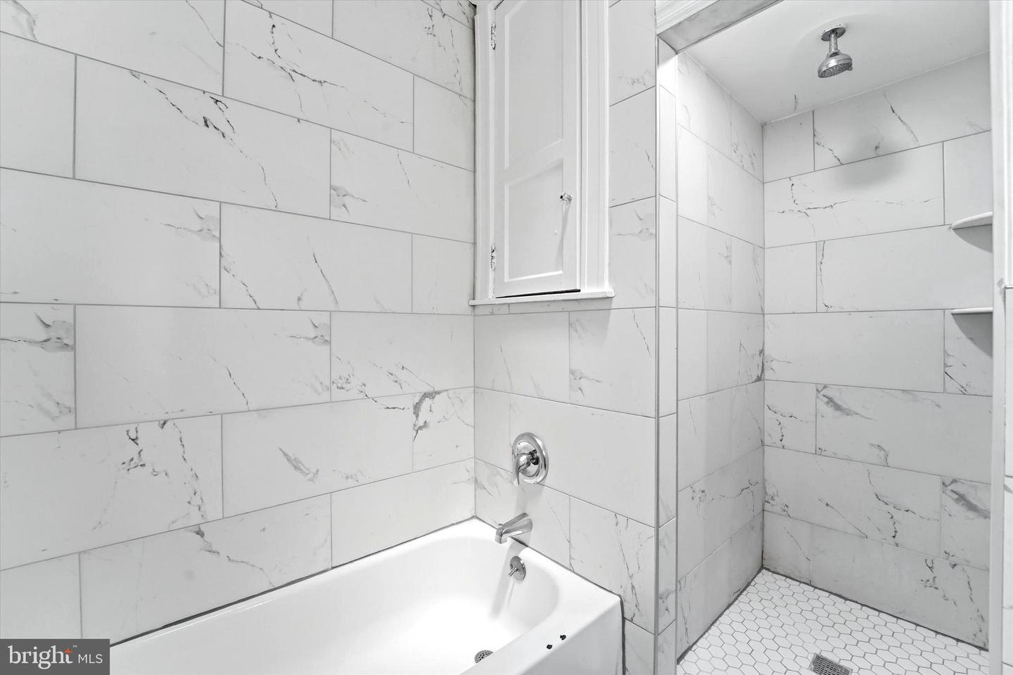 5212 Euclid St Property Photo 16