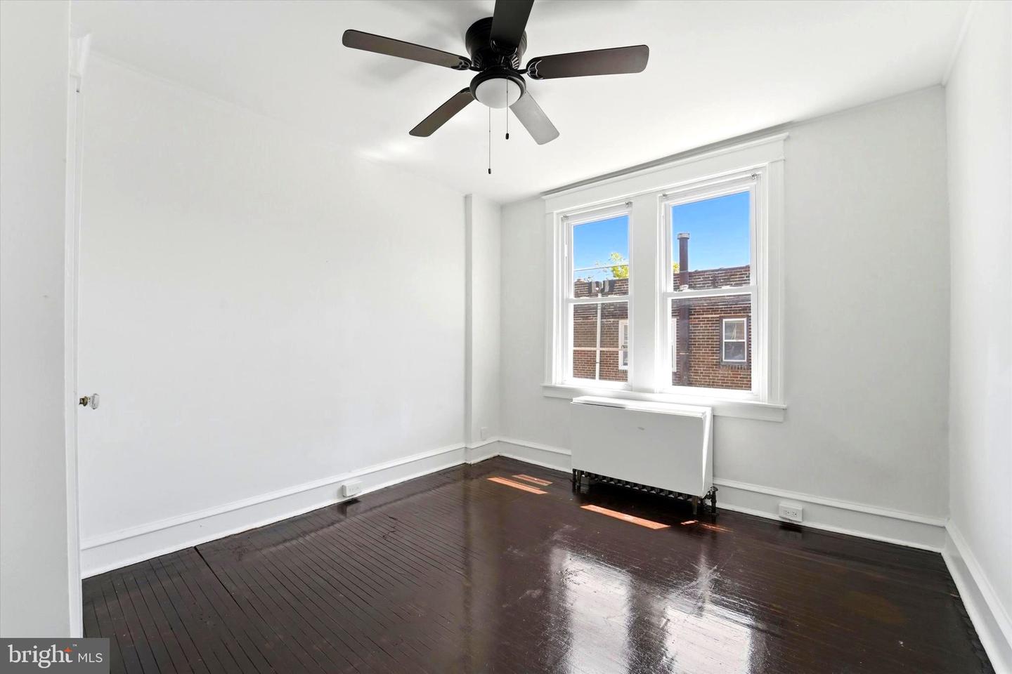 5212 Euclid St Property Photo 20
