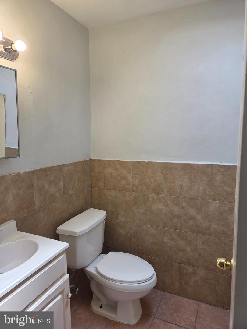 2037 Napfle Ave Property Photo 10