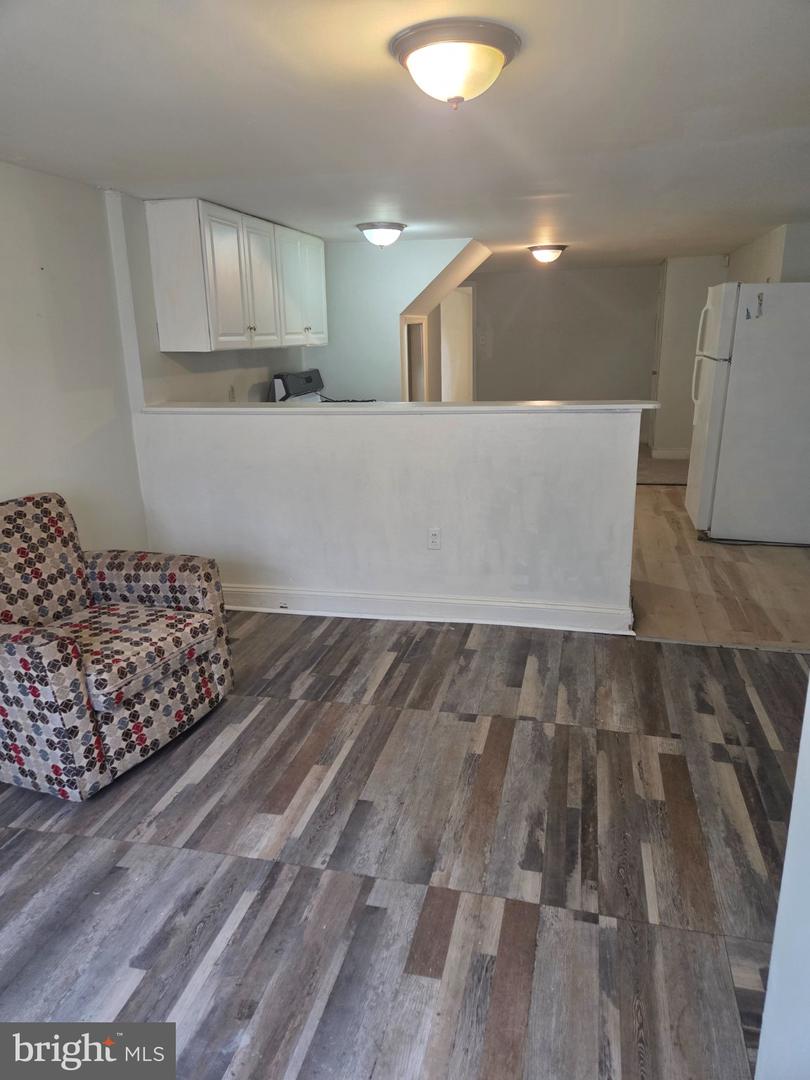 2037 Napfle Ave Property Photo 13