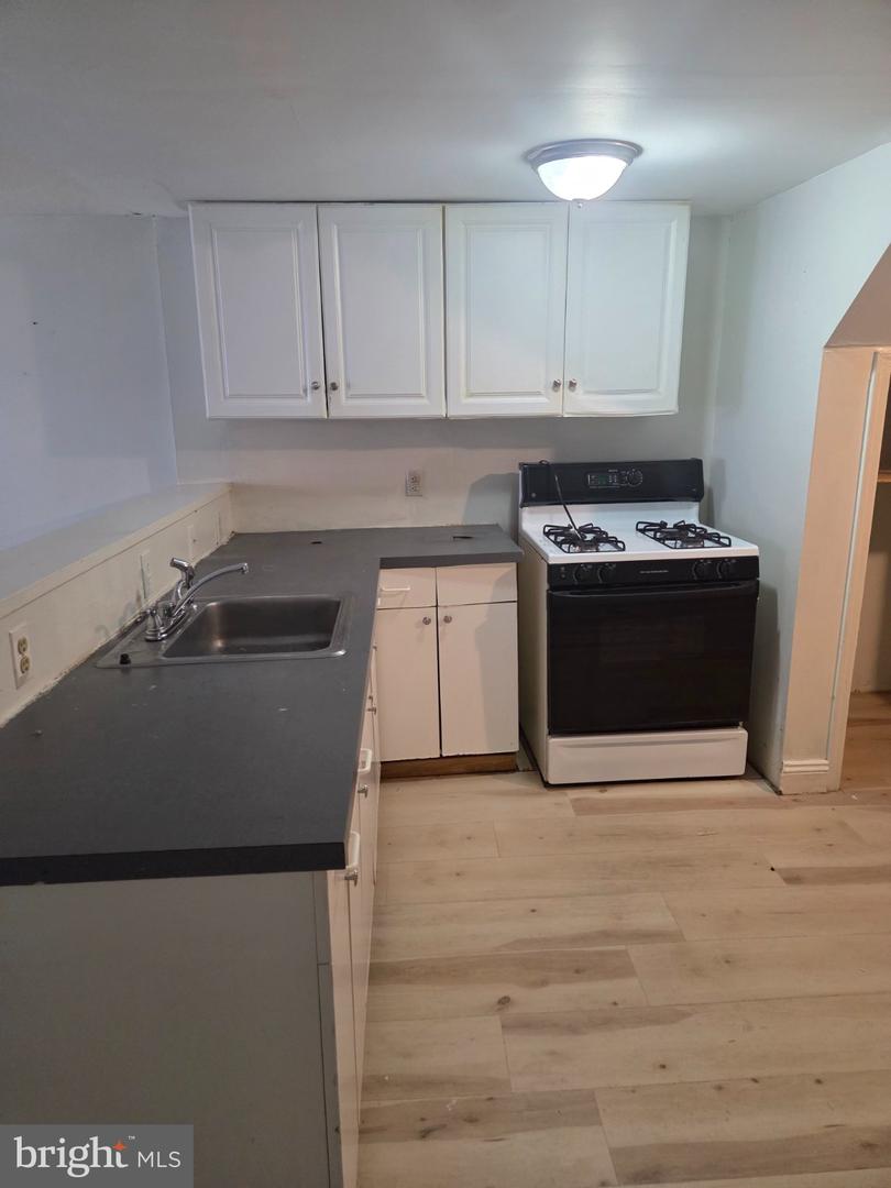 2037 Napfle Ave Property Photo 15