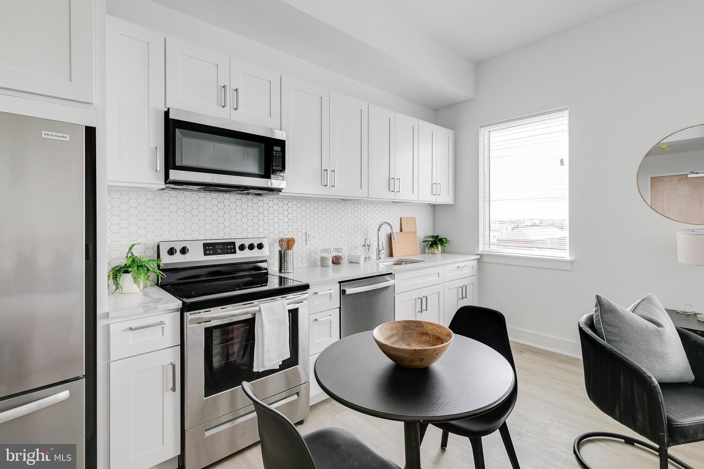 2201 Washington Ave #unit 307 Property Photo 3