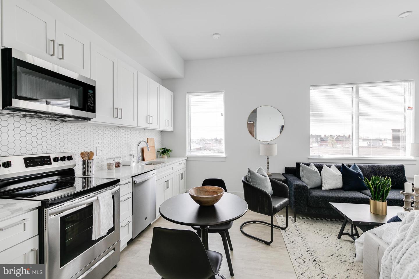 2201 Washington Ave #unit 307 Property Photo 4