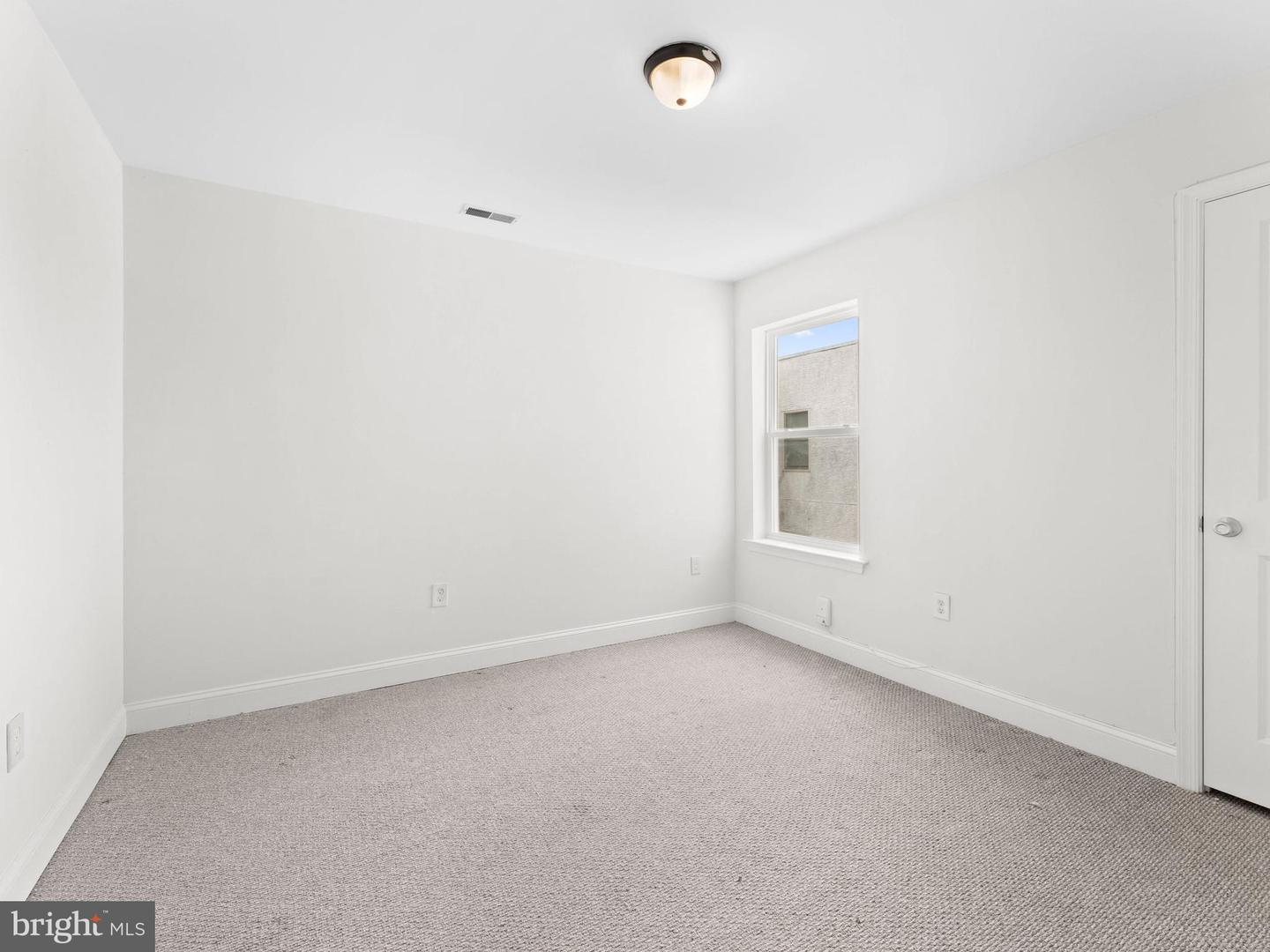 1910 N Gratz St Property Photo 25